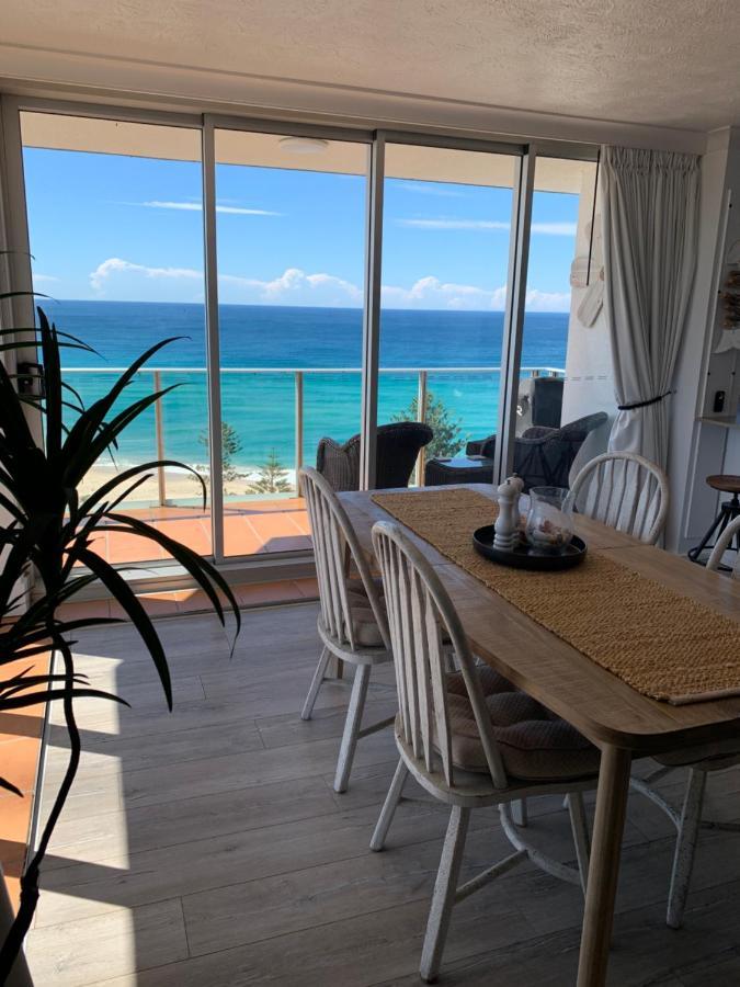 Pacific Regis Beachfront Holiday Apartments Guldkusten Exteriör bild