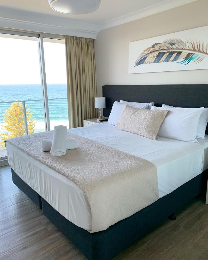 Pacific Regis Beachfront Holiday Apartments Guldkusten Exteriör bild